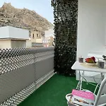 Piso En Primera Linea Con Vistas Al Castillo Lägenhet *