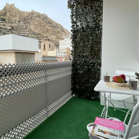 Piso En Primera Linea Con Vistas Al Castillo Апартаменты *
