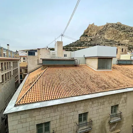 Piso En Primera Linea Con Vistas Al Castillo *
