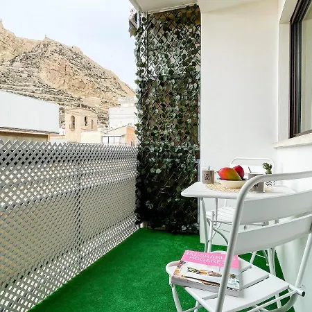 Апартаменты Piso En Primera Linea Con Vistas Al Castillo *